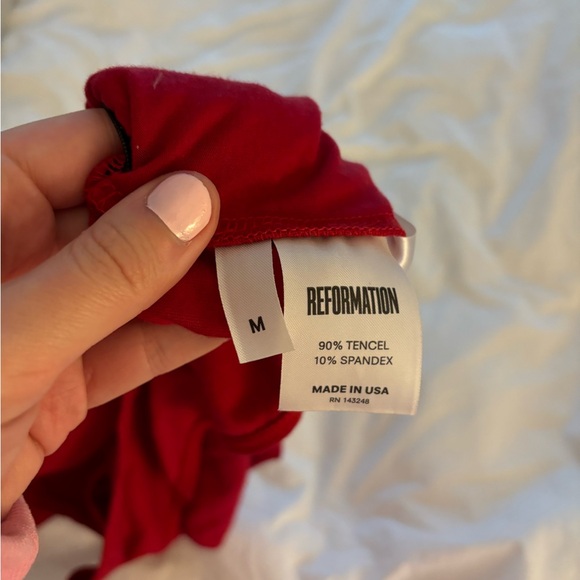 Reformation Viola Bodysuit in Red - Picture 5 of 5